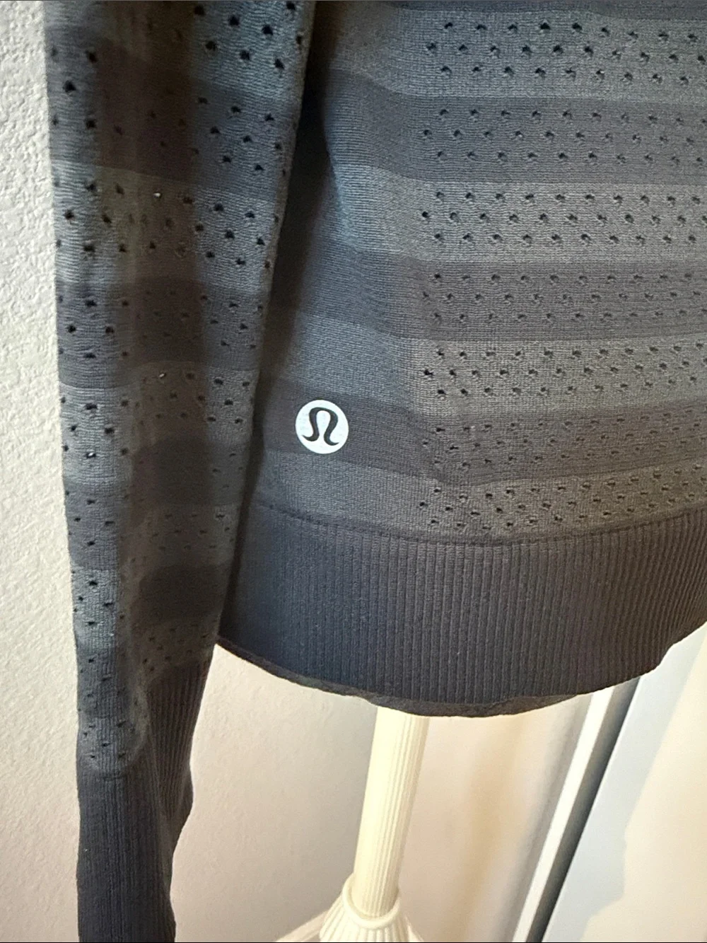 Lululemon Breeze By Long Sleeve *Stripe Black / Deep Coal